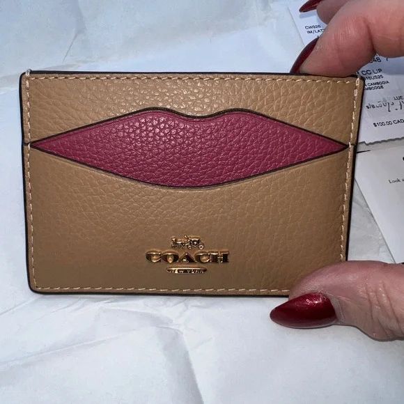 Coach Slim Card Holder Wallet Beige Leather Pink Lips Logo Signature - Picture 1 of 6
